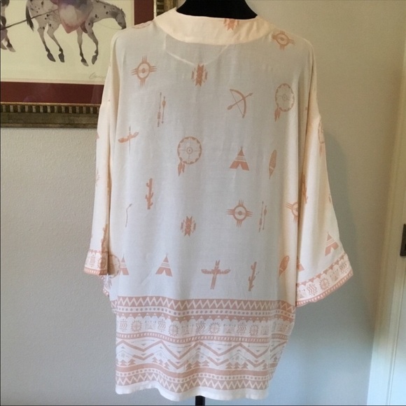 Harlow lightweight Aztec/southwest kimono tan and orange - Picture 4 of 7